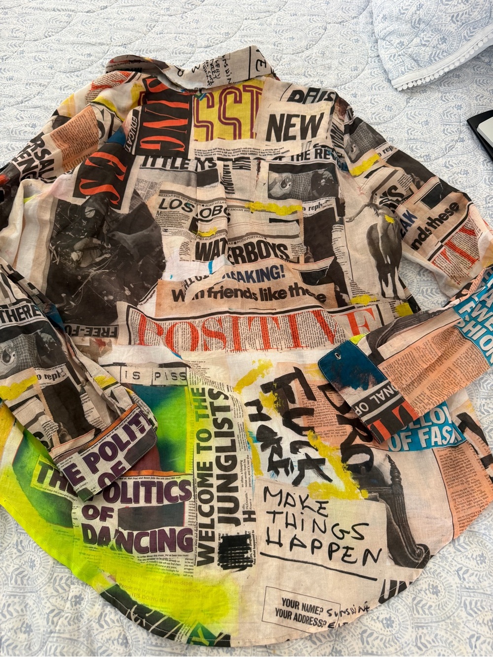 Desigual Multicolor Newspaper Print Ladies Button-Up Shirt Size L - Picture 2 of 3
